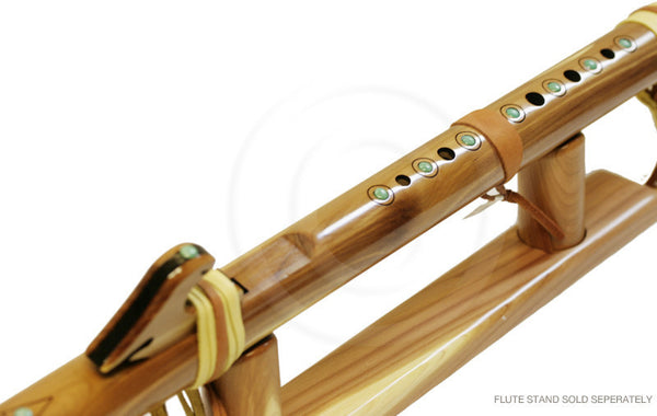 Odell Borg Cedar w/Turquoise Red Tail Hawk Flute in Key of G